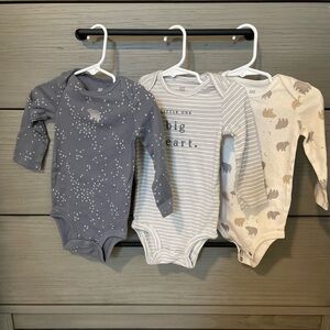 Set of 3 onesies